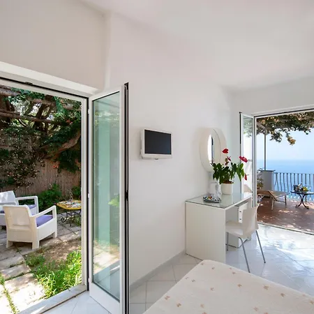 Al Barilotto Del Nonno Hotel