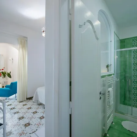 Il Barilotto بوسيتانو