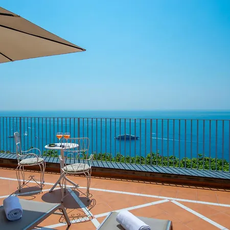 Il Barilotto فندق بوسيتانو